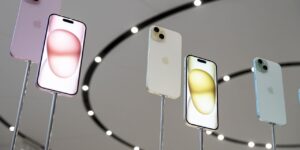Apple's New Lineup Fails to Create a Stir in China