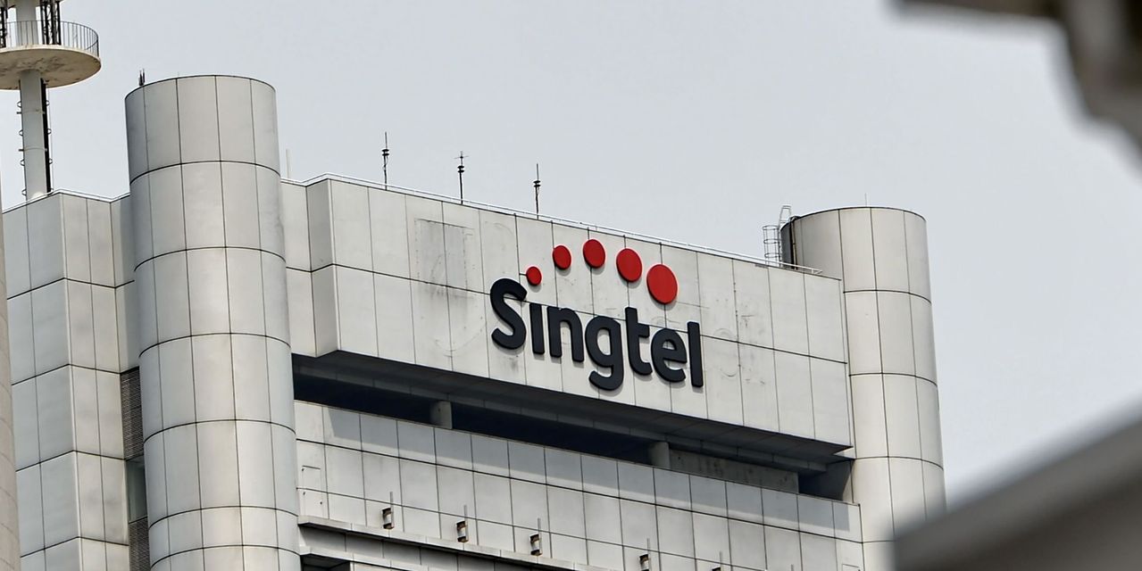 KKR to Buy 20% Stake in Singtel’s Data Centre Business
