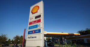 Oil companies can only decarbonize as fast as the rest of the economy: Shell Canada